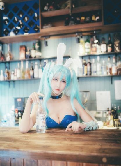 韩国美女色情AAAA片_完整版高清下载
